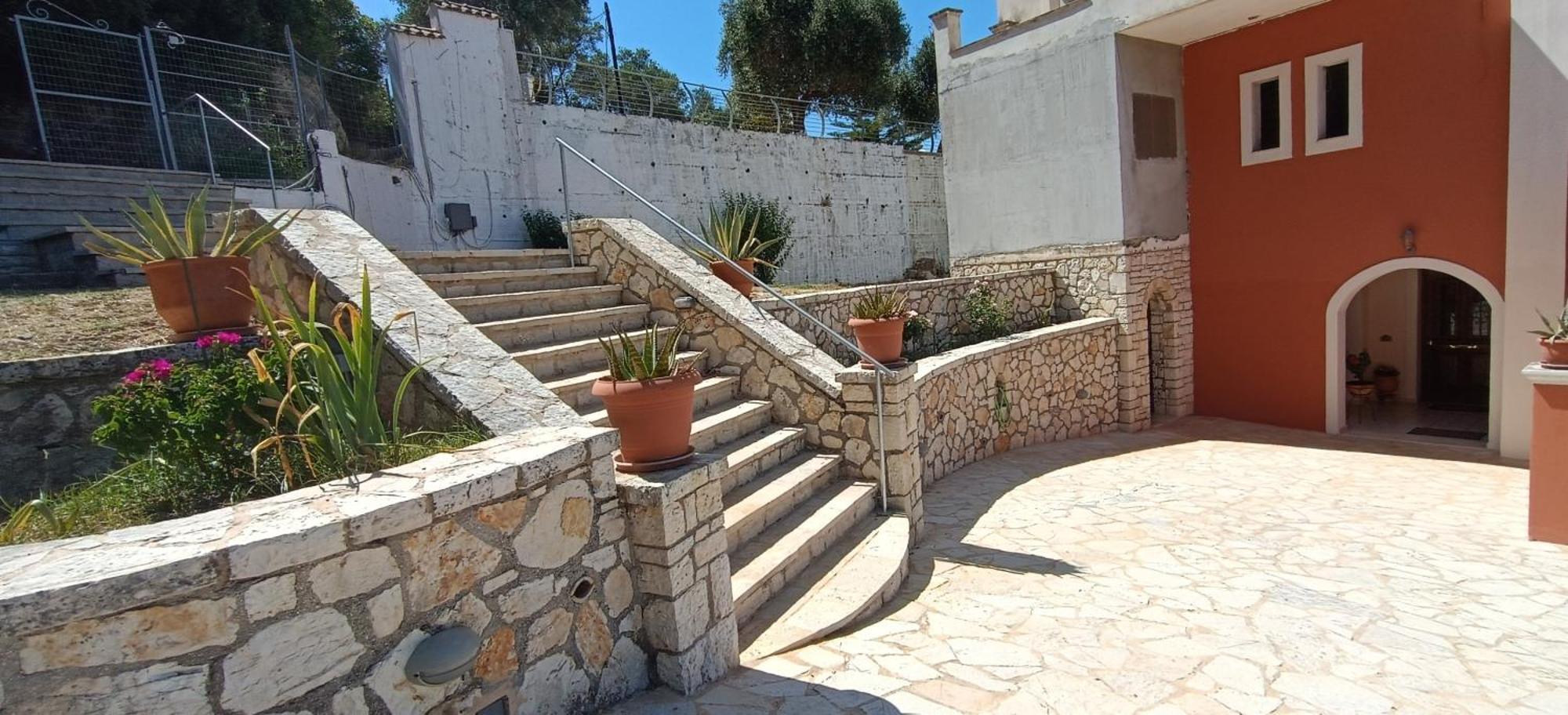 Villa Corfu Town 'panoramic View House'