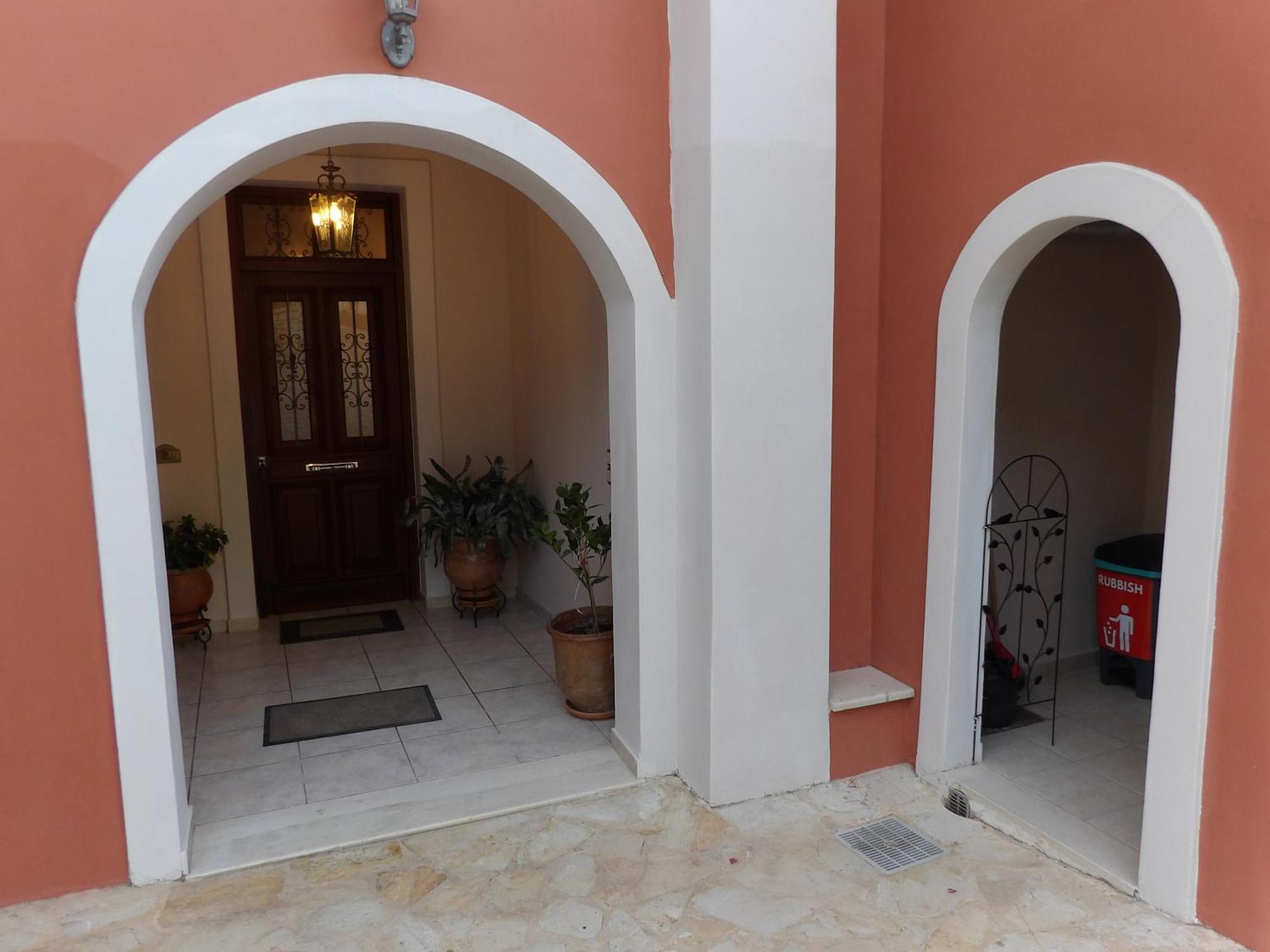 Villa Corfu Town 'panoramic View House' *